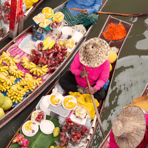Mercado del Tren y el Mercado Flotante